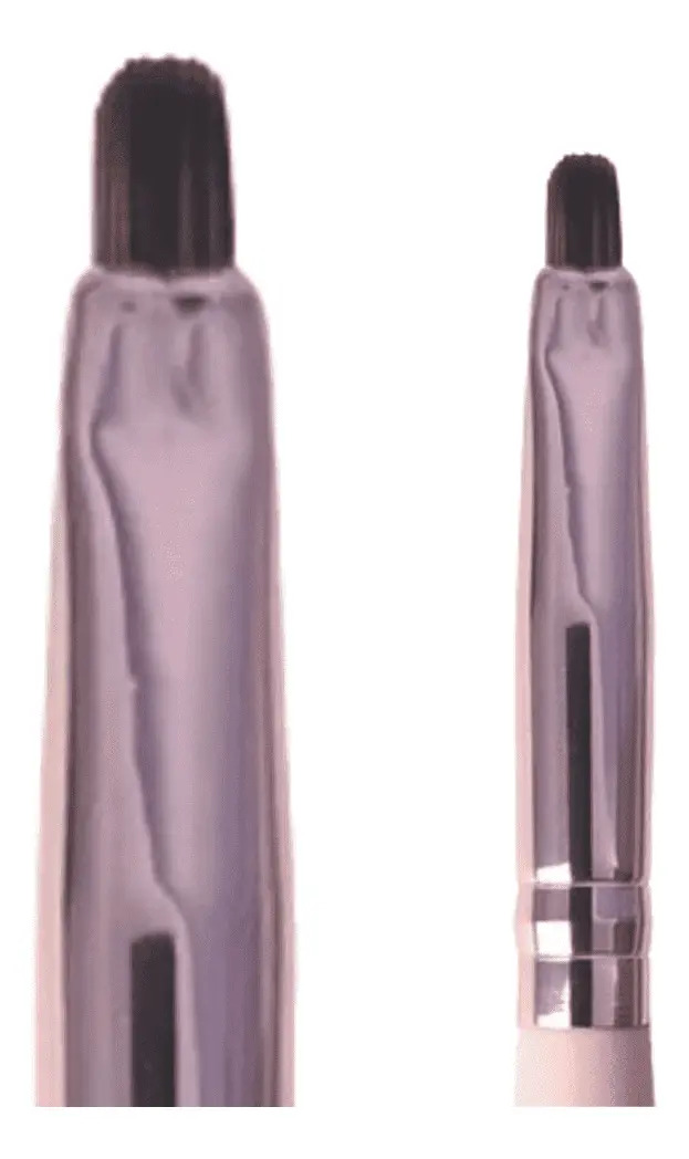 NINA PINCEL PARA LABIOS